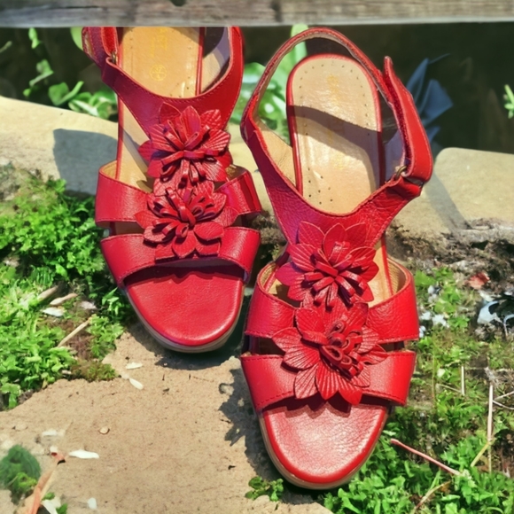 *HOST PICK* UK size 4 Worn ONCE Leather Sandals, Comfort Cushioned, RRP £49 - Picture 14 of 15